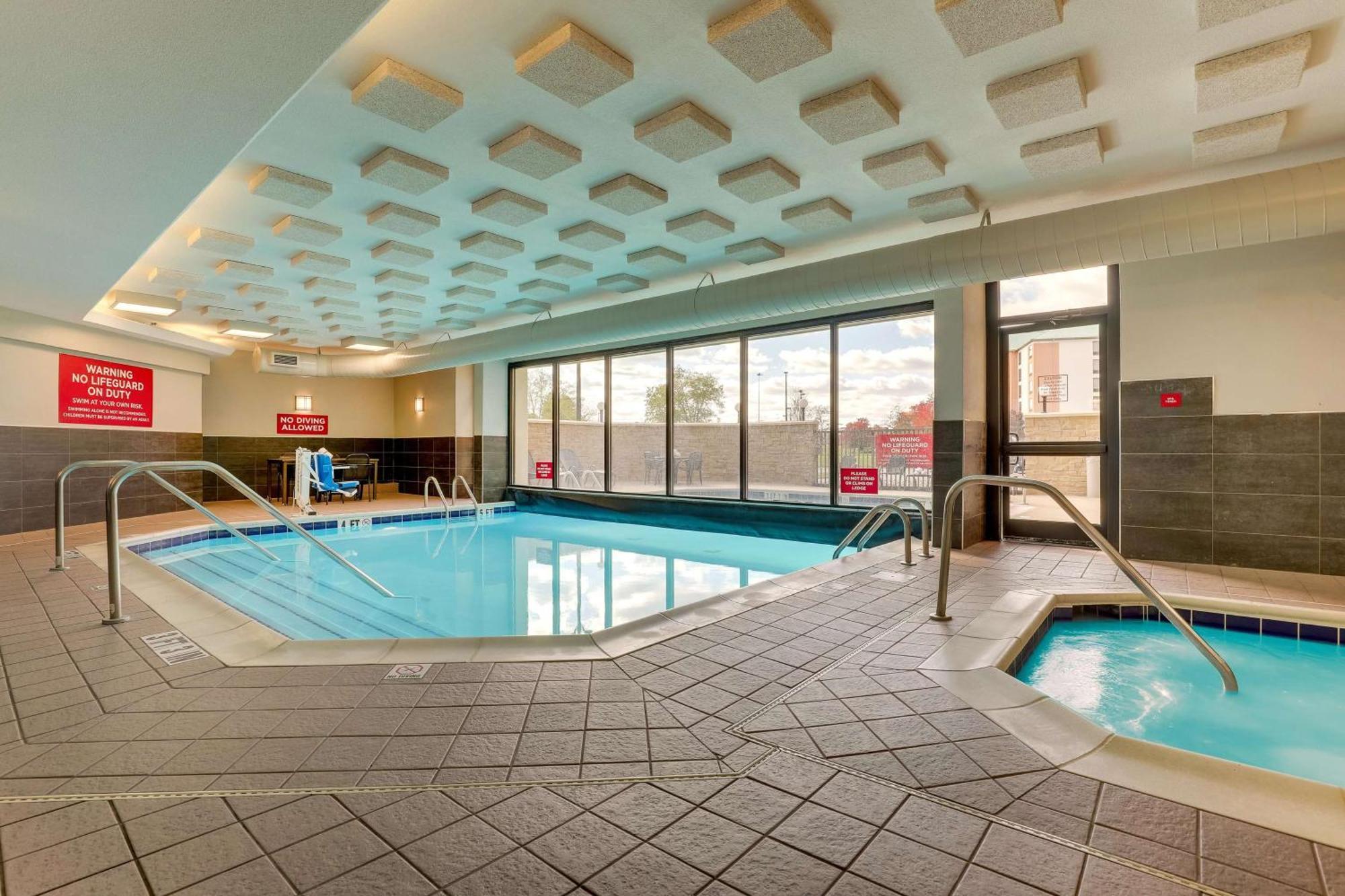Drury Inn & Suites Columbus Dublin Exterior foto